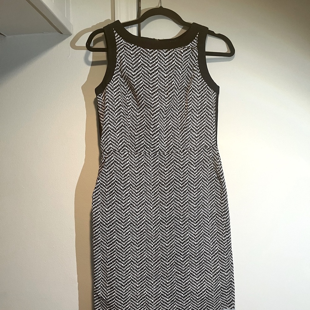 Tommy Hilfiger Black and White Chevron Dress
